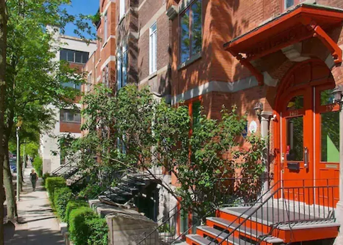 Auberge Les Bons MatinsHotel Montreal